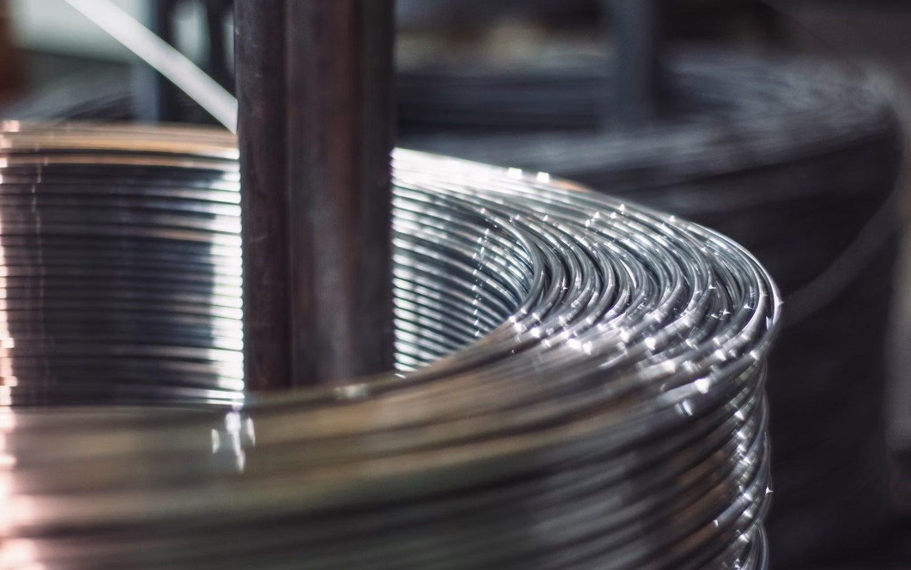 Filo metallico industriale avvolto